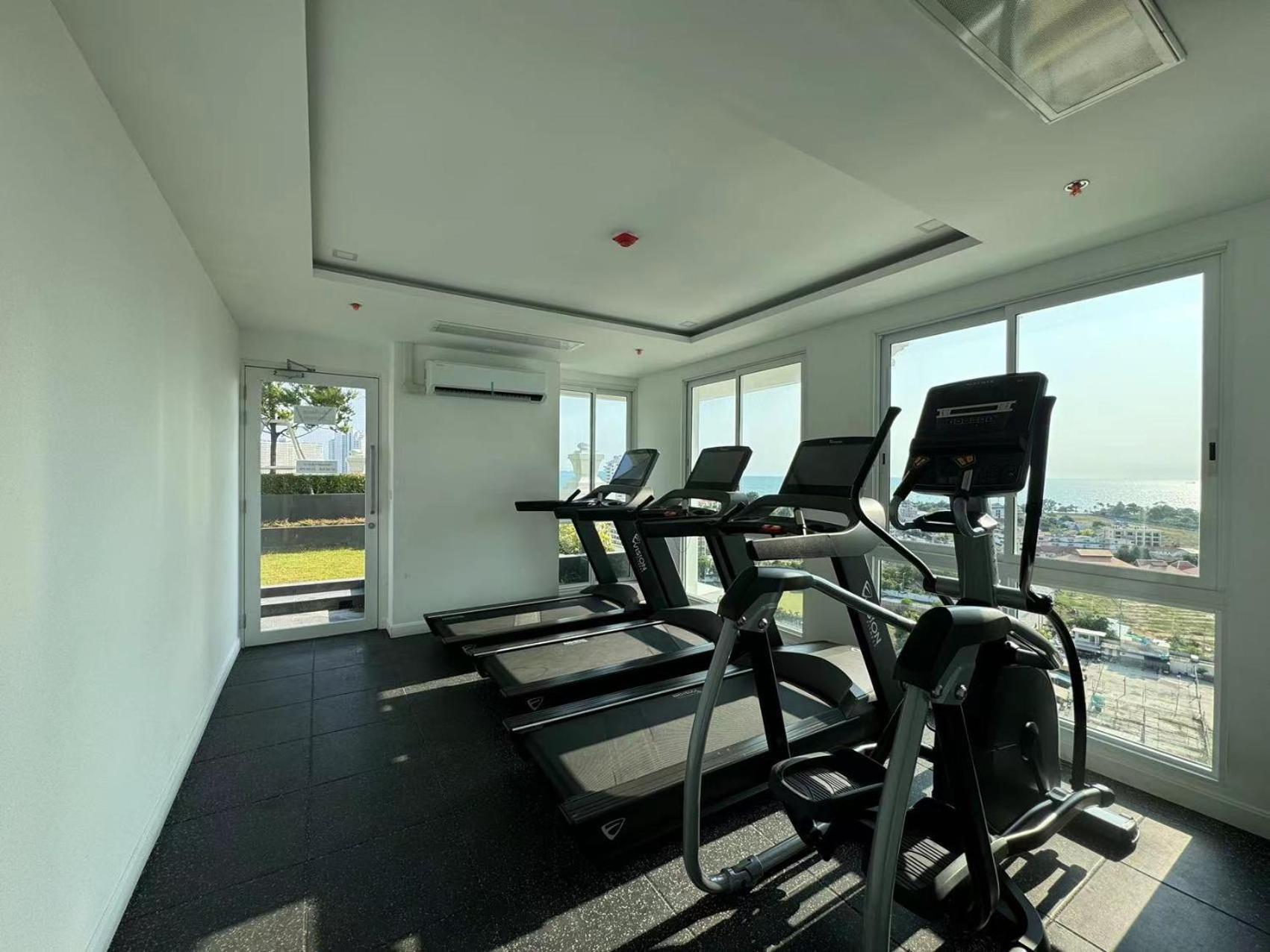 The Empire Chic Residence Jomtien & Yahaha Экстерьер фото